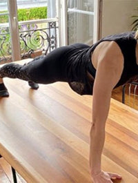 Cours de sport : renforcement musculaire avec Stephanie Nieman - Respire